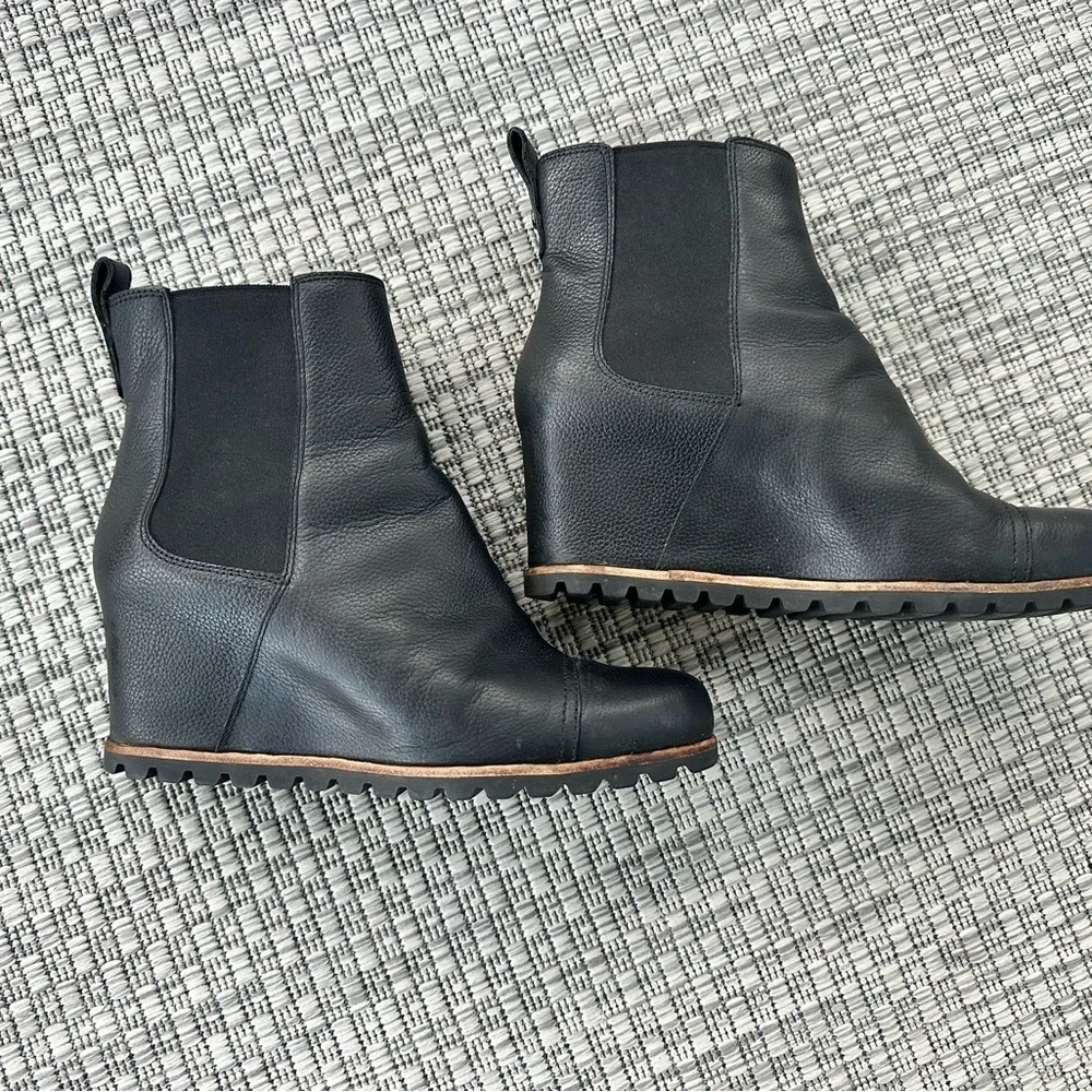 UGG Pax Leather Wedge Bootie Brown Size 10